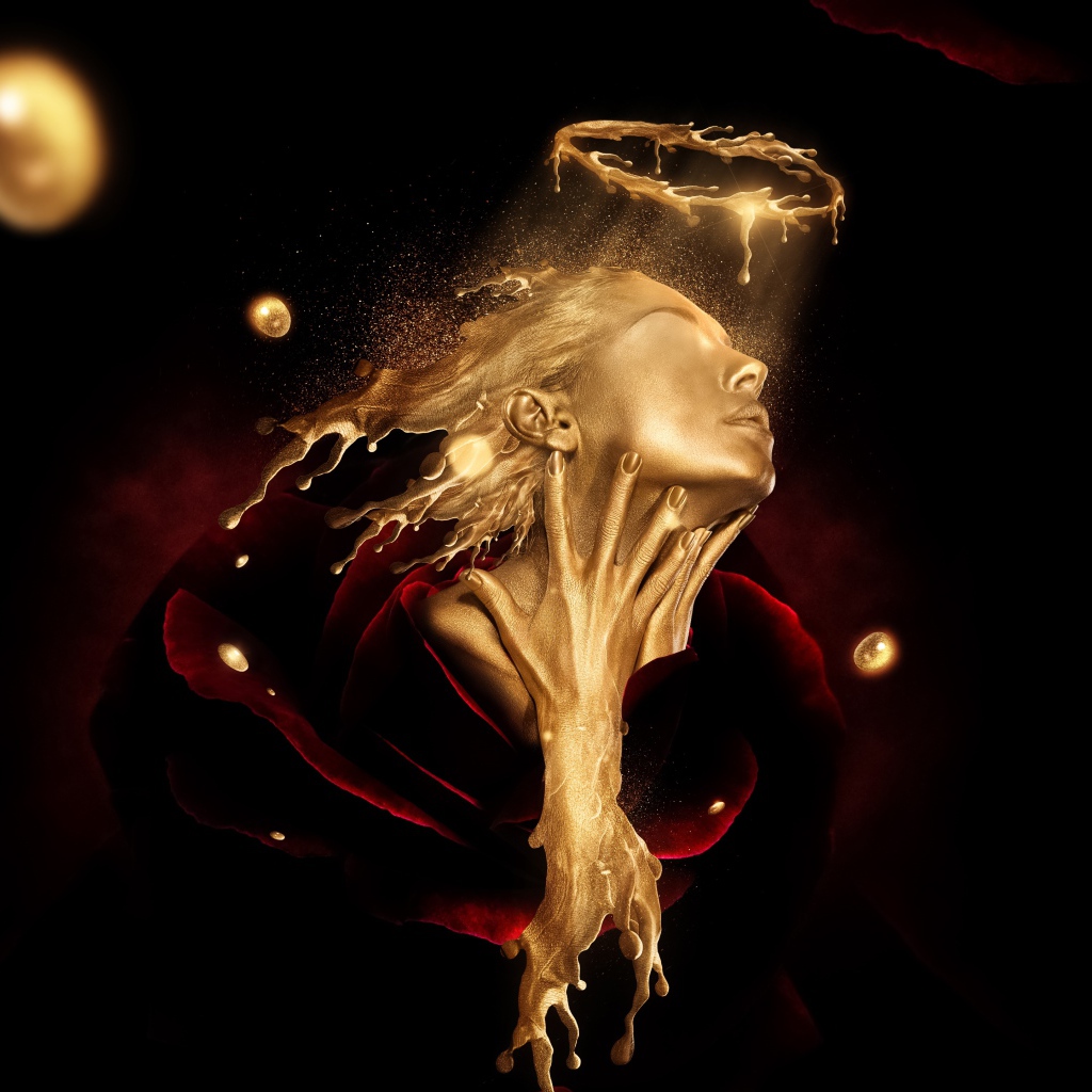 Лицо девушки из золота в красной розе, фэнтези