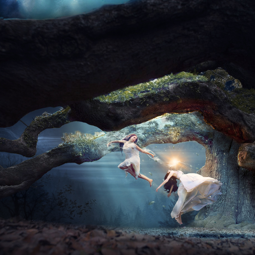 Две фантастические девушки парят в воздухе