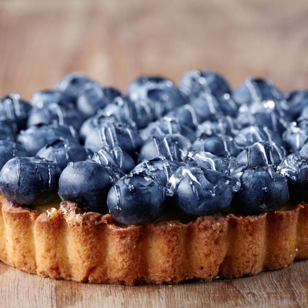 Вкусный сладкий пирог с ягодами черники