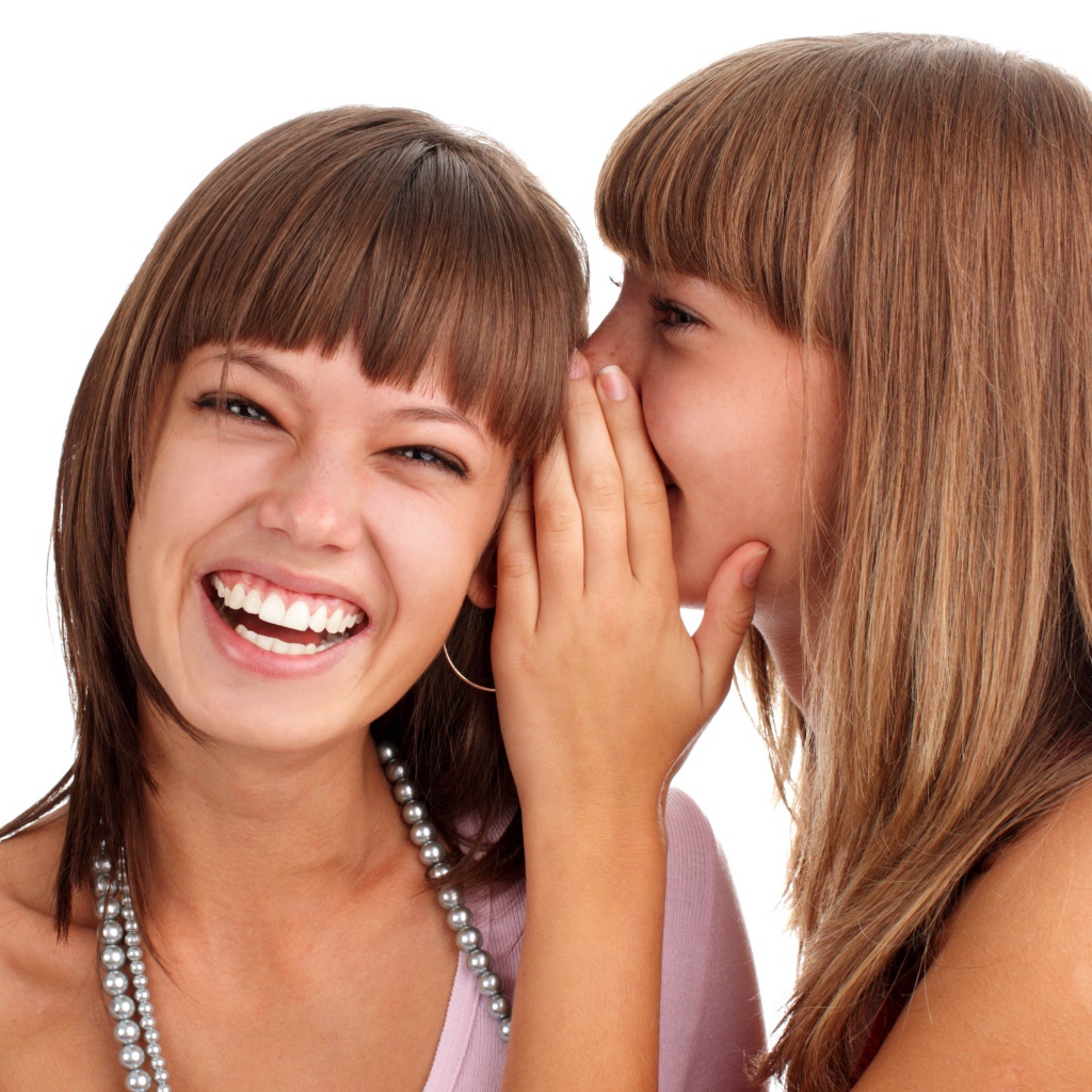 Две веселые подруги рассказывают секреты