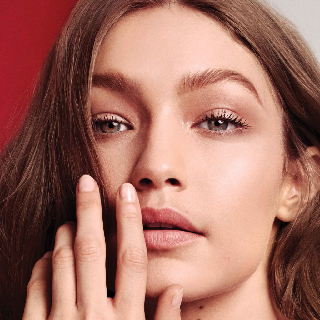 Нежная девушка модель Джиджи Хадид лицо крупным планом