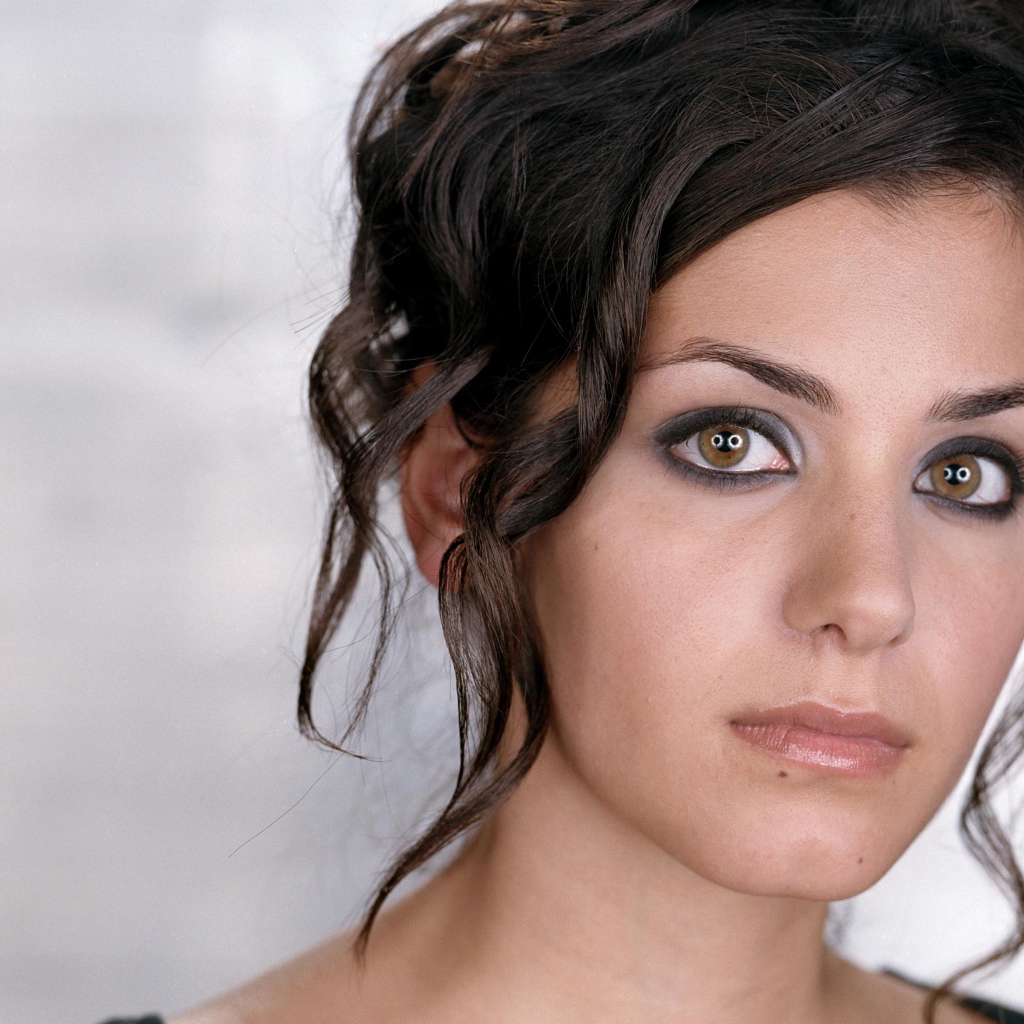 Британская певица Кэти Мелуа