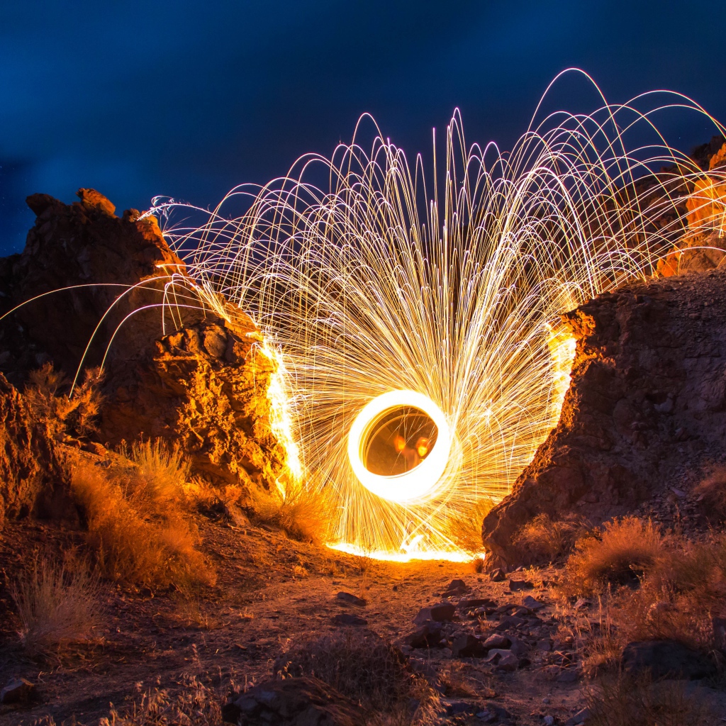 Искры среди скал