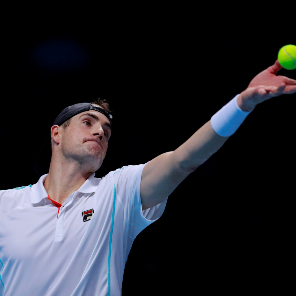 Американский профессиональный теннисист Джон Изнер