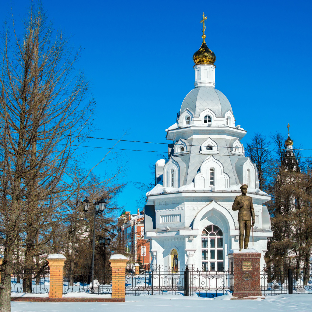Храм в городе Йошкар-Ола зимой, Россия