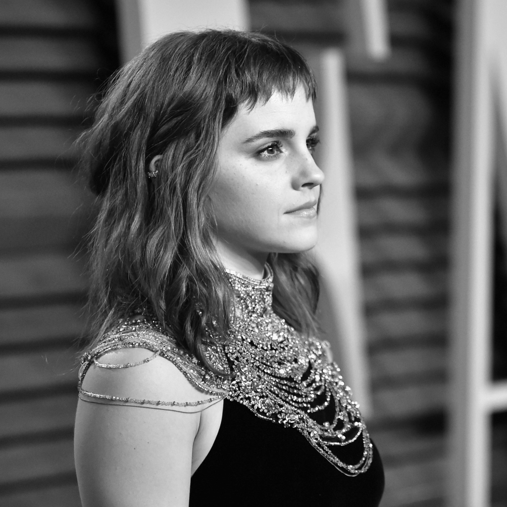 Актриса Эмма Уотсон черно-белое фото