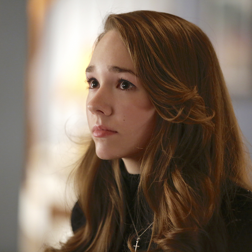 Актриса Холли Тейлор играет роль