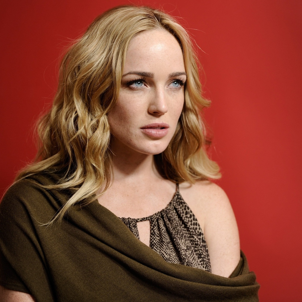 Голубоглазая блондинка, актриса Кейти Лотц