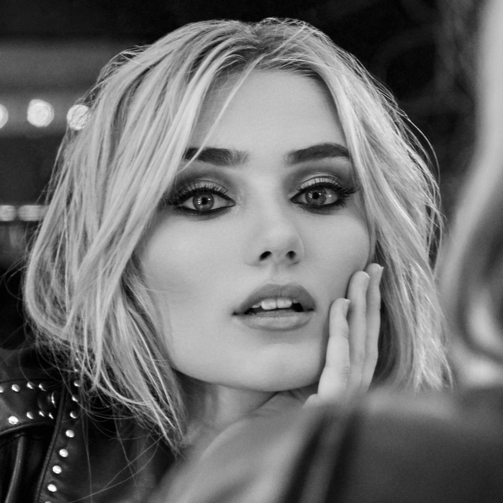 Молодая американская актриса Мег Доннелли черно белое фото