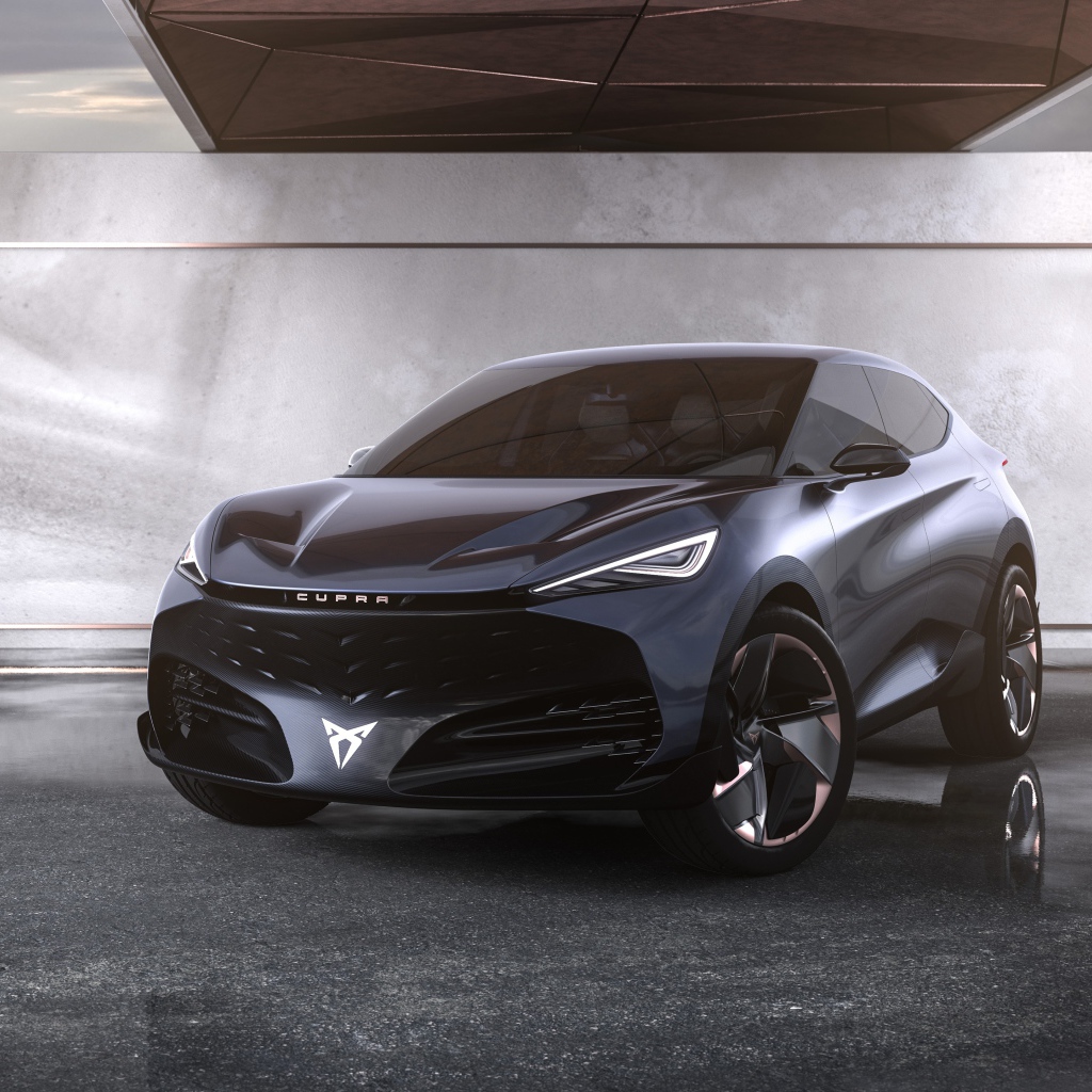 Черный автомобиль Cupra Tavascan Concept 2019 года 