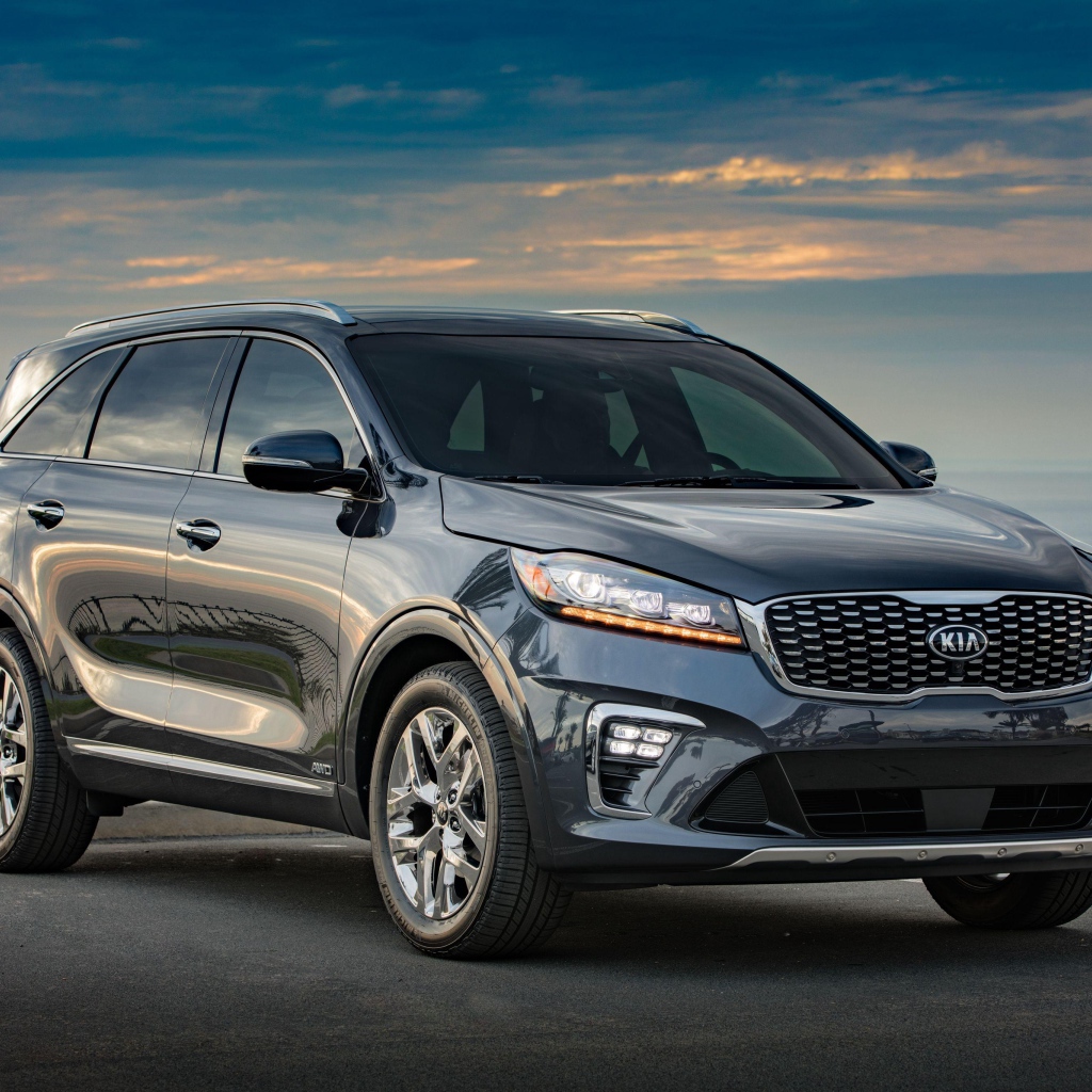 Стильный внедорожник Kia Sorento SXL 2018 года