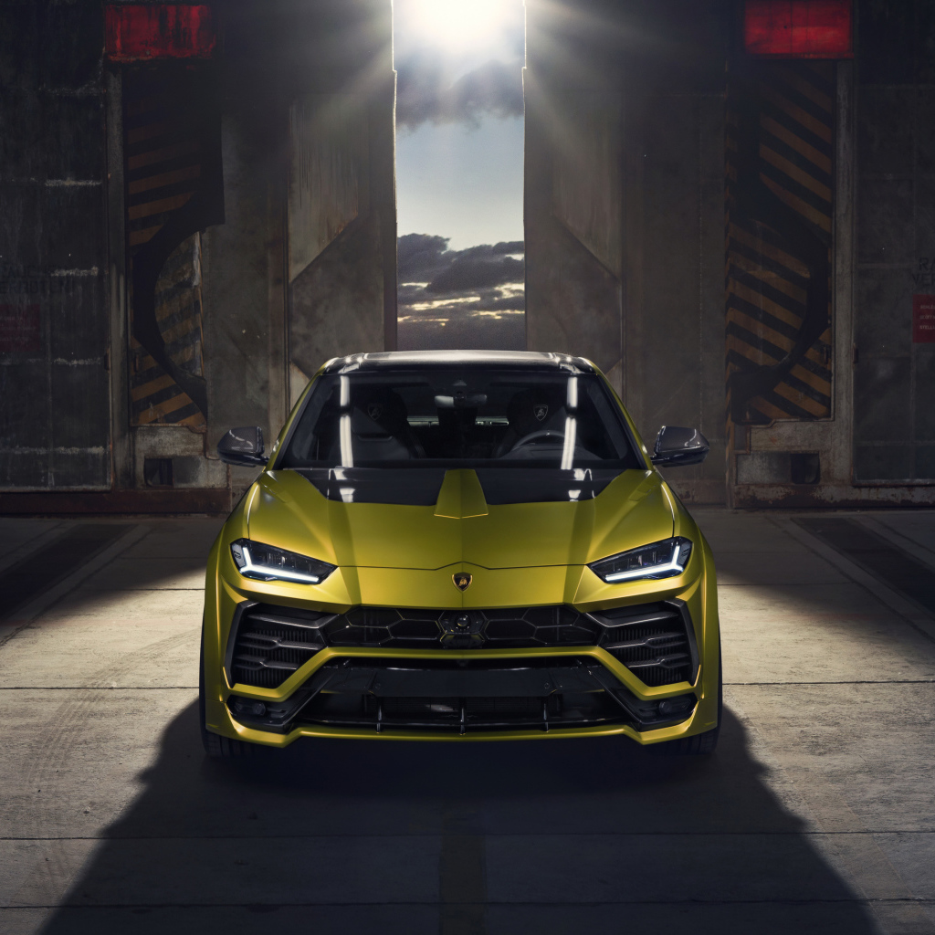 Автомобиль  Lamborghini Urus Esteso 2019 года вид спереди