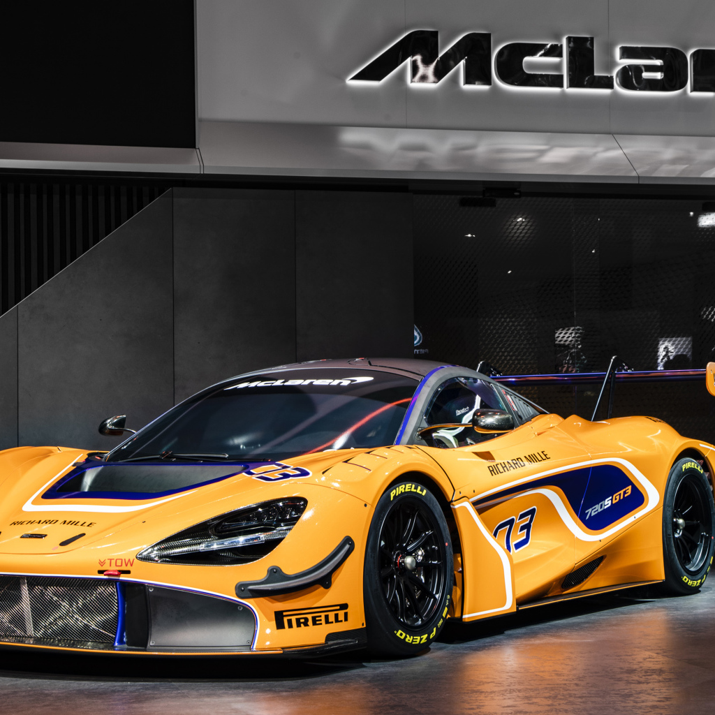 Спортивный автомобиль McLaren 720S GT3 2019  года 