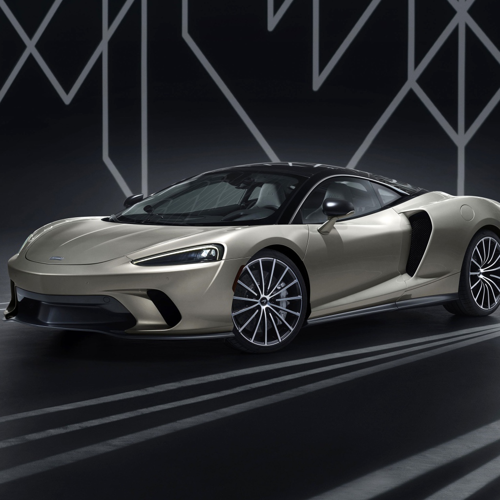 Спортивный автомобиль McLaren GT By MSO 2019 года