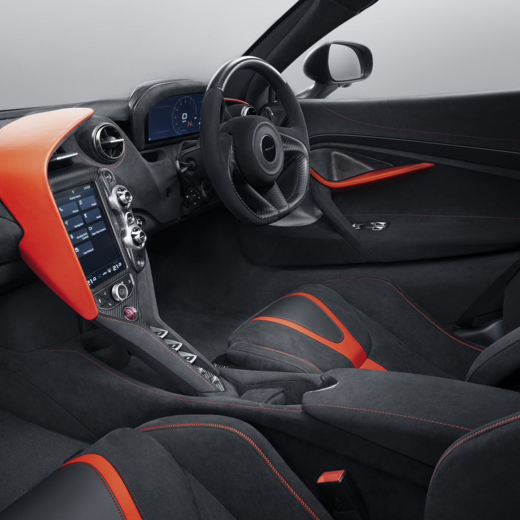 Салон автомобиля McLaren MSO 720S, 2018 года