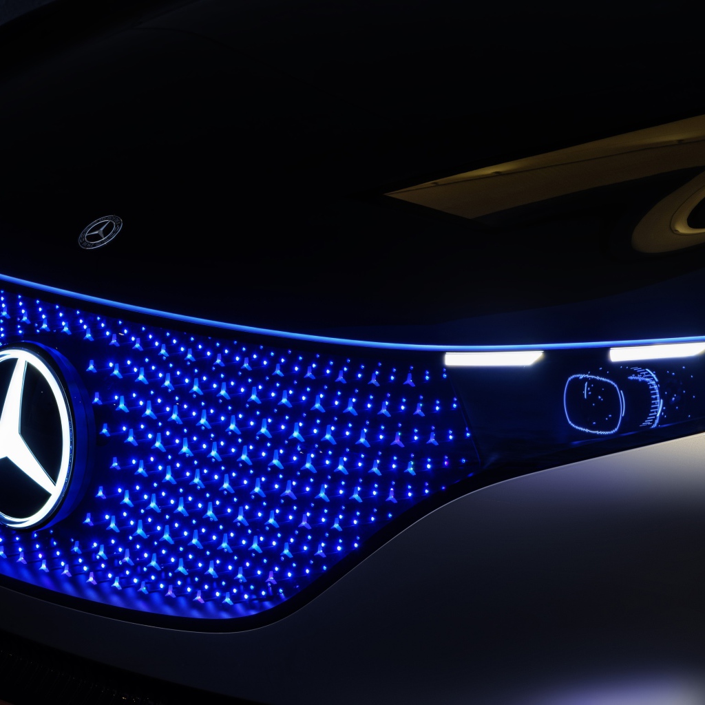 Неоновая подсветка автомобиля Mercedes-Benz Vision EQS 2019 года