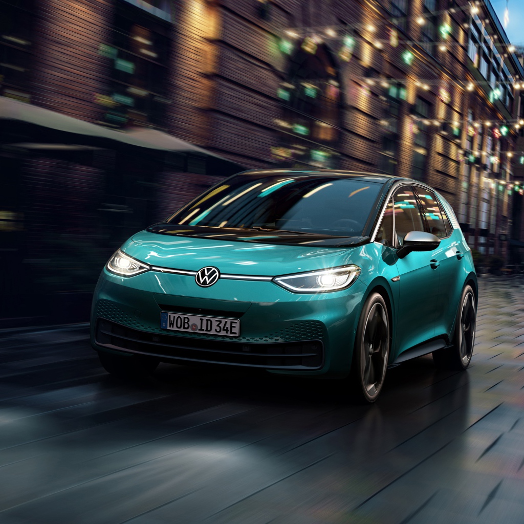 Автомобиль Volkswagen ID.3 1st 2019 года цвет голубой металлик 