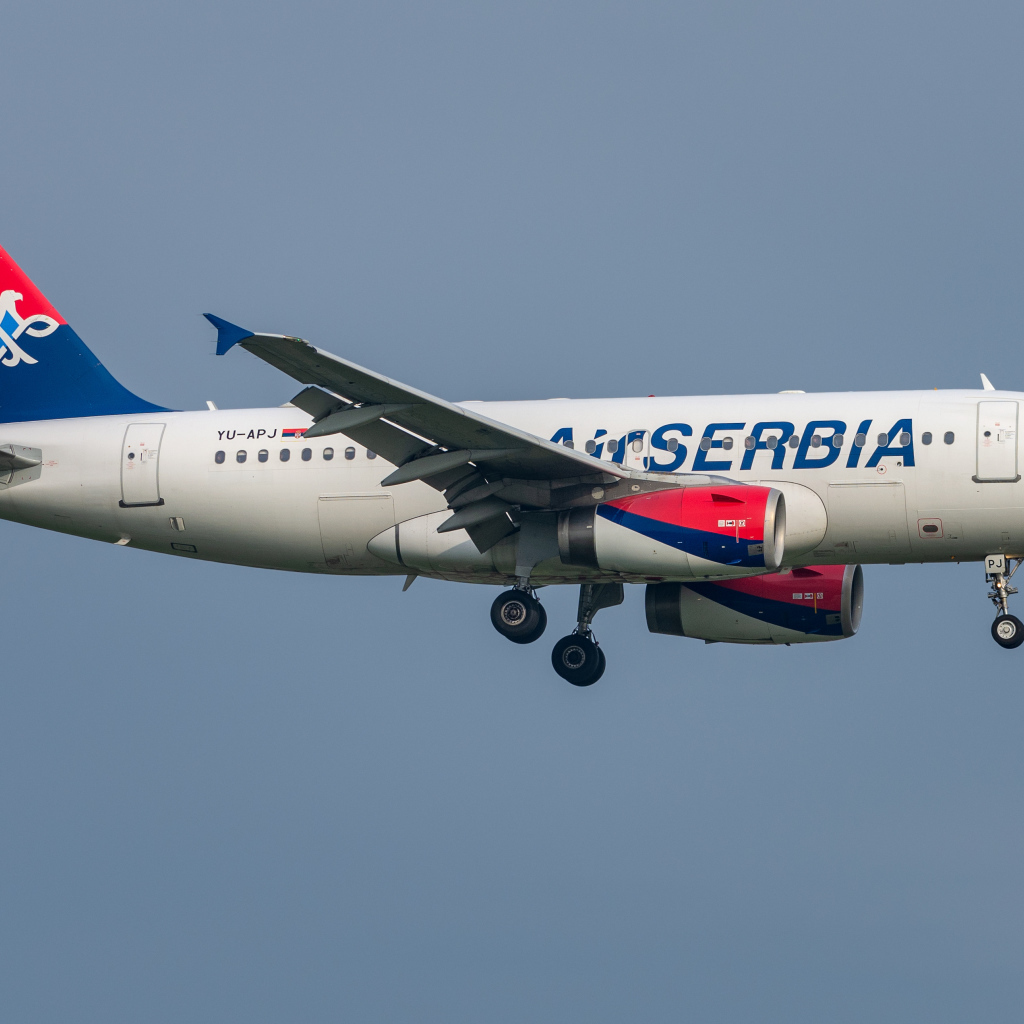 Большой пассажирский Airbus A319-100, авиакомпании Air Serbia
