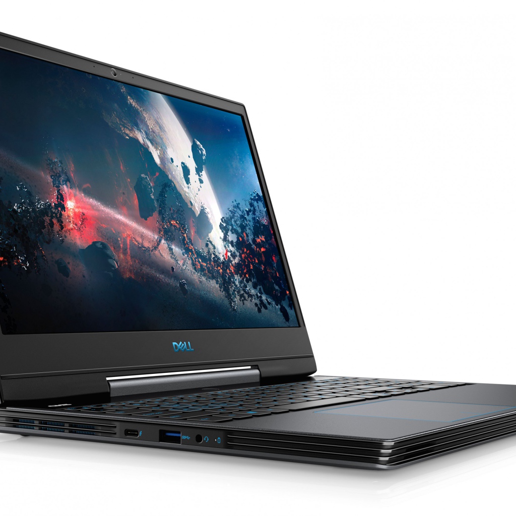 Игровой ноутбук Dell G5 15 на белом фоне