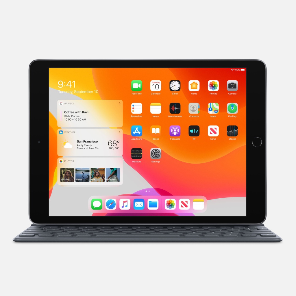 Новый  iPad 10.2‑inch, 2019 года на белом фоне
