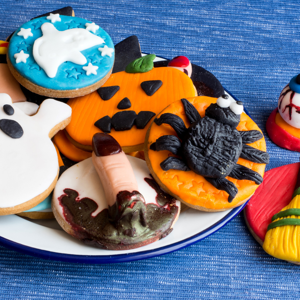 Страшное печенье угощение на праздник Хэллоуин 