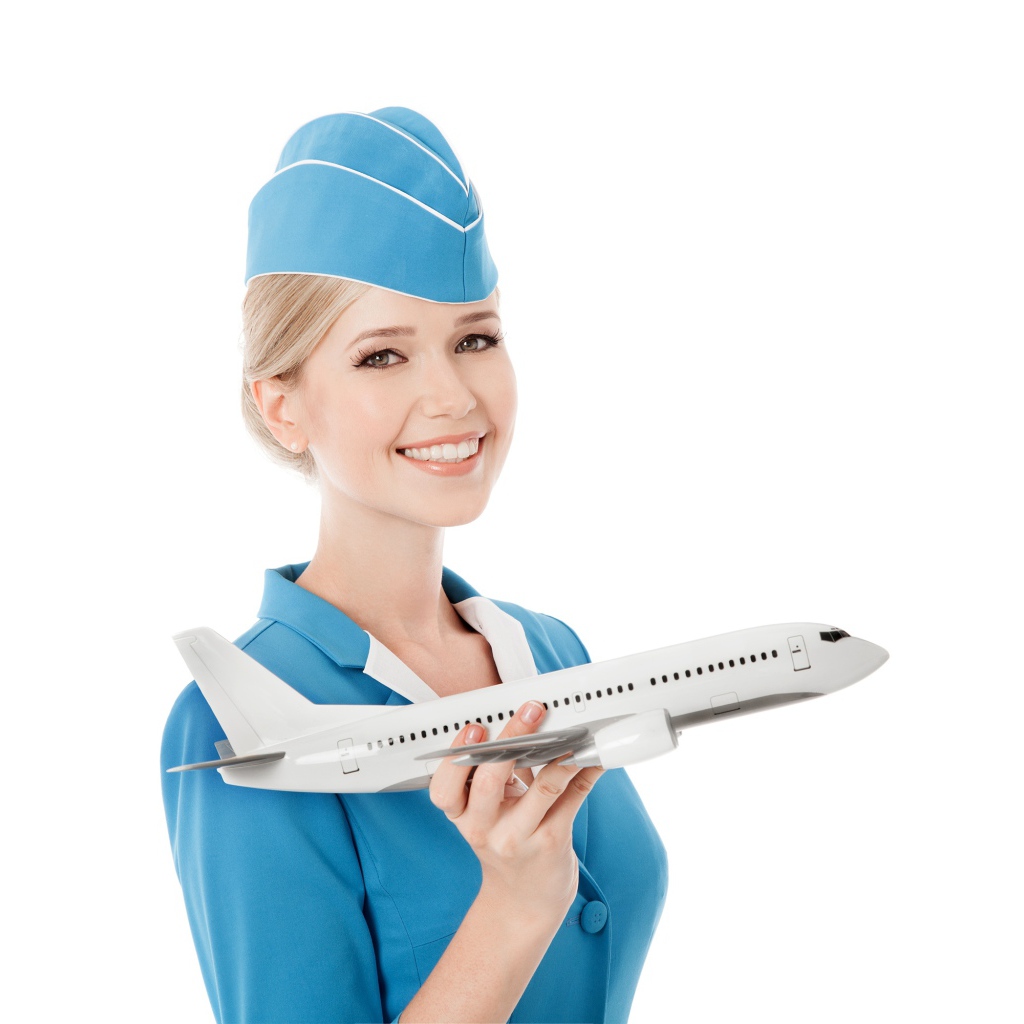 Девушка стюардесса с самолетом в руке на белом фоне