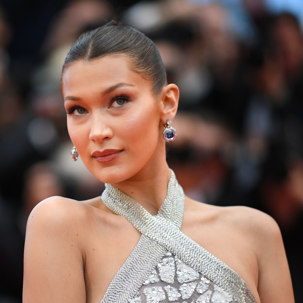 Красивая молодая девушка модель Белла Хадид