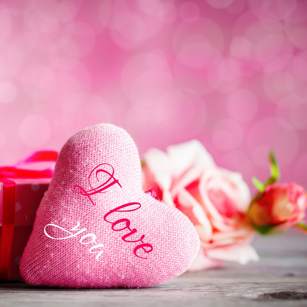 Мягкое розовое сердечко для любимой 