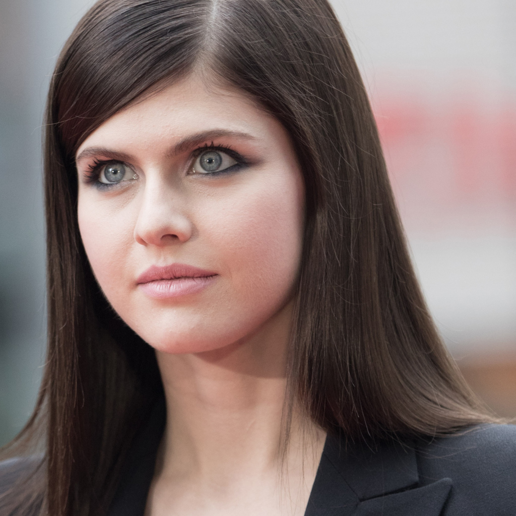 Актриса Александра Даддарио с красивыми глазами