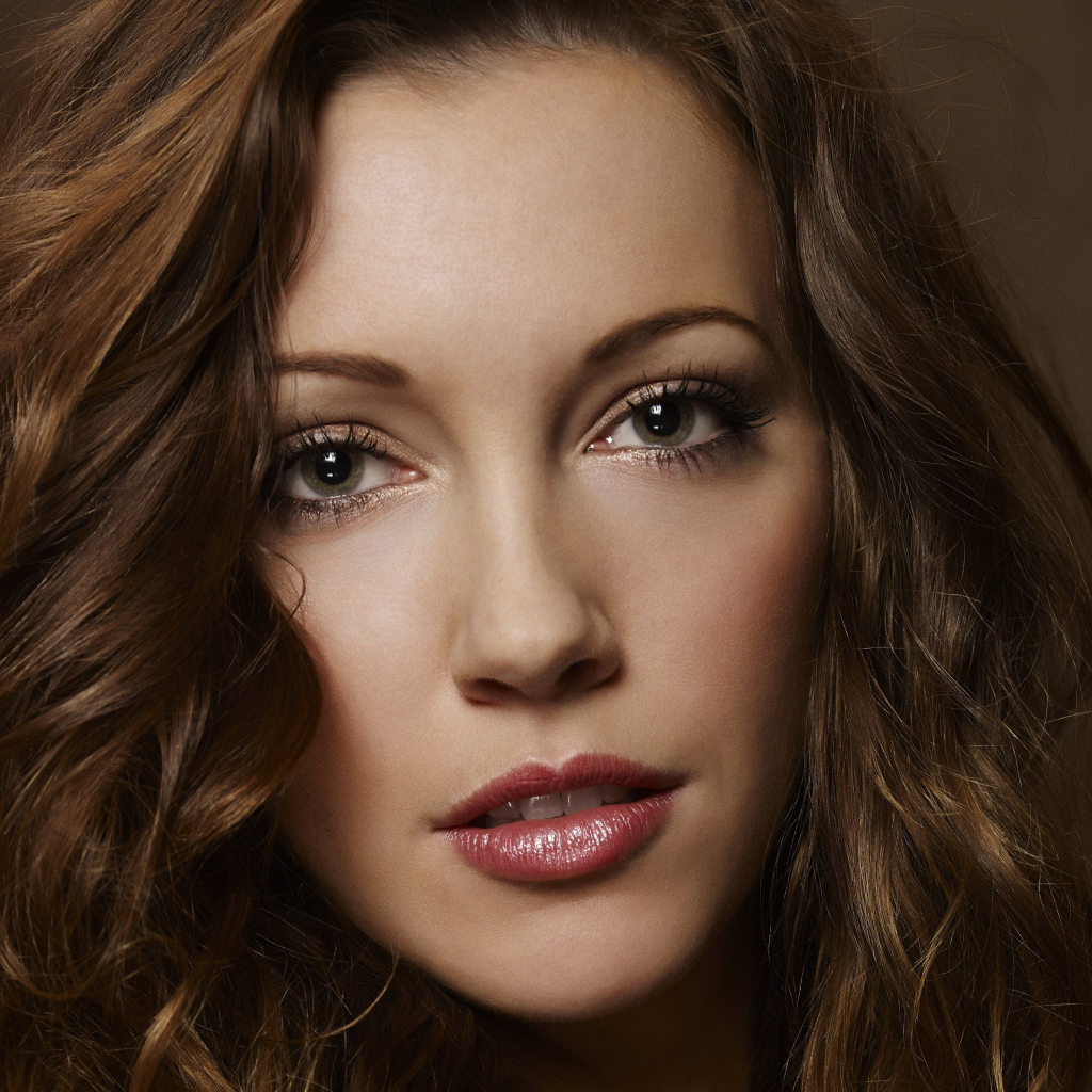 Американская актриса Кэти Кэссиди лицо крупным планом