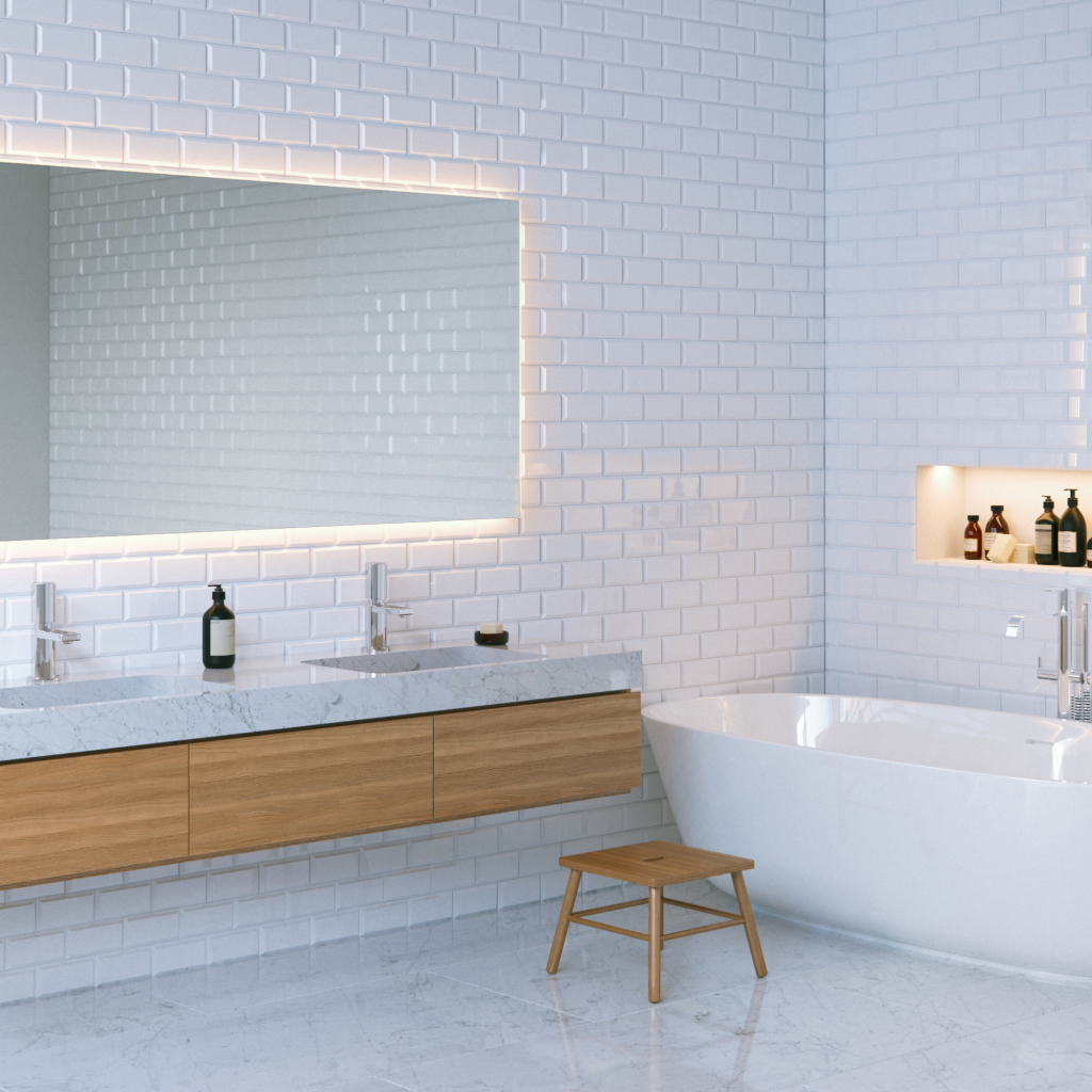 Ванная комната с белыми стенами и большим зеркалом 