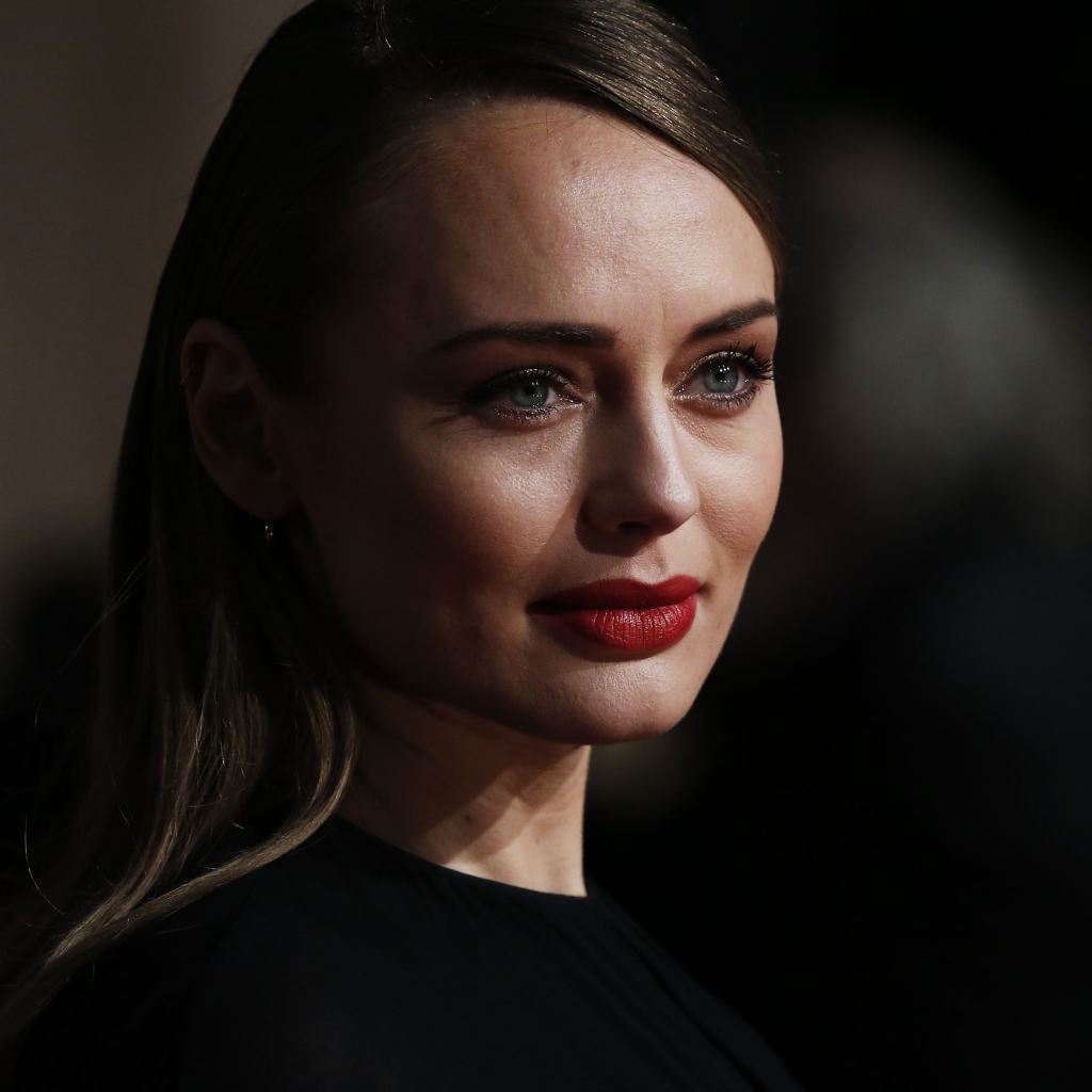 Красивая девушка актриса Лора Хэддок