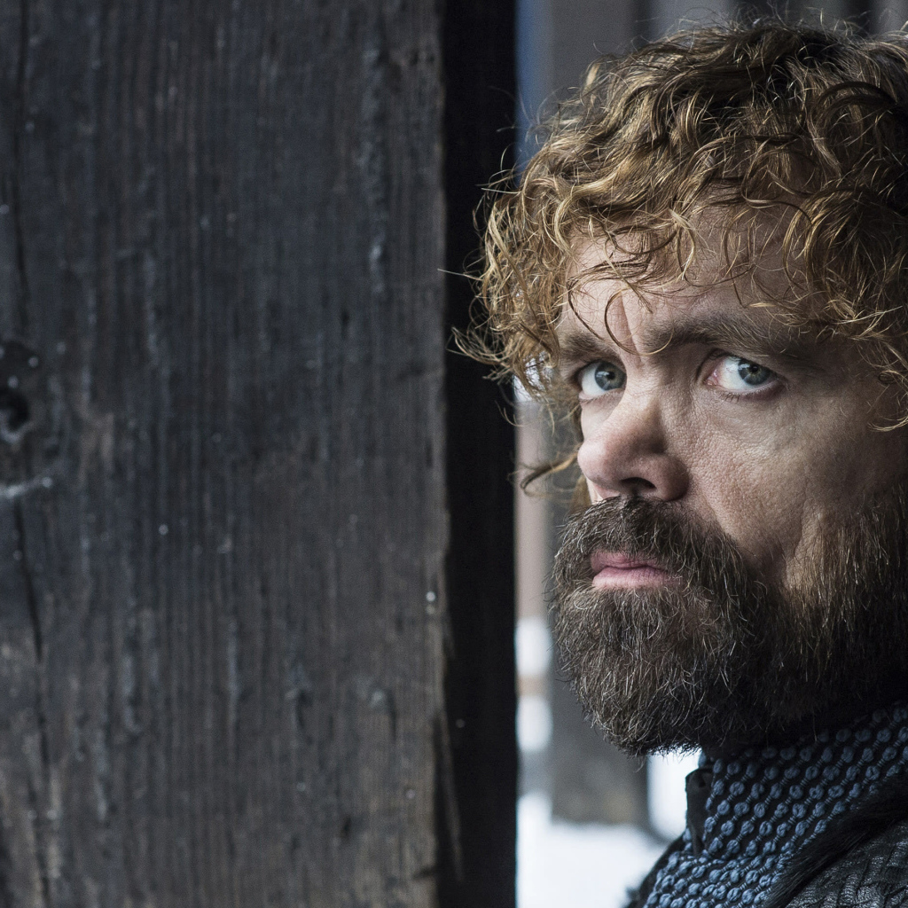 Персонаж Тирион Ланнистер с бородой из сериала Игры престолов