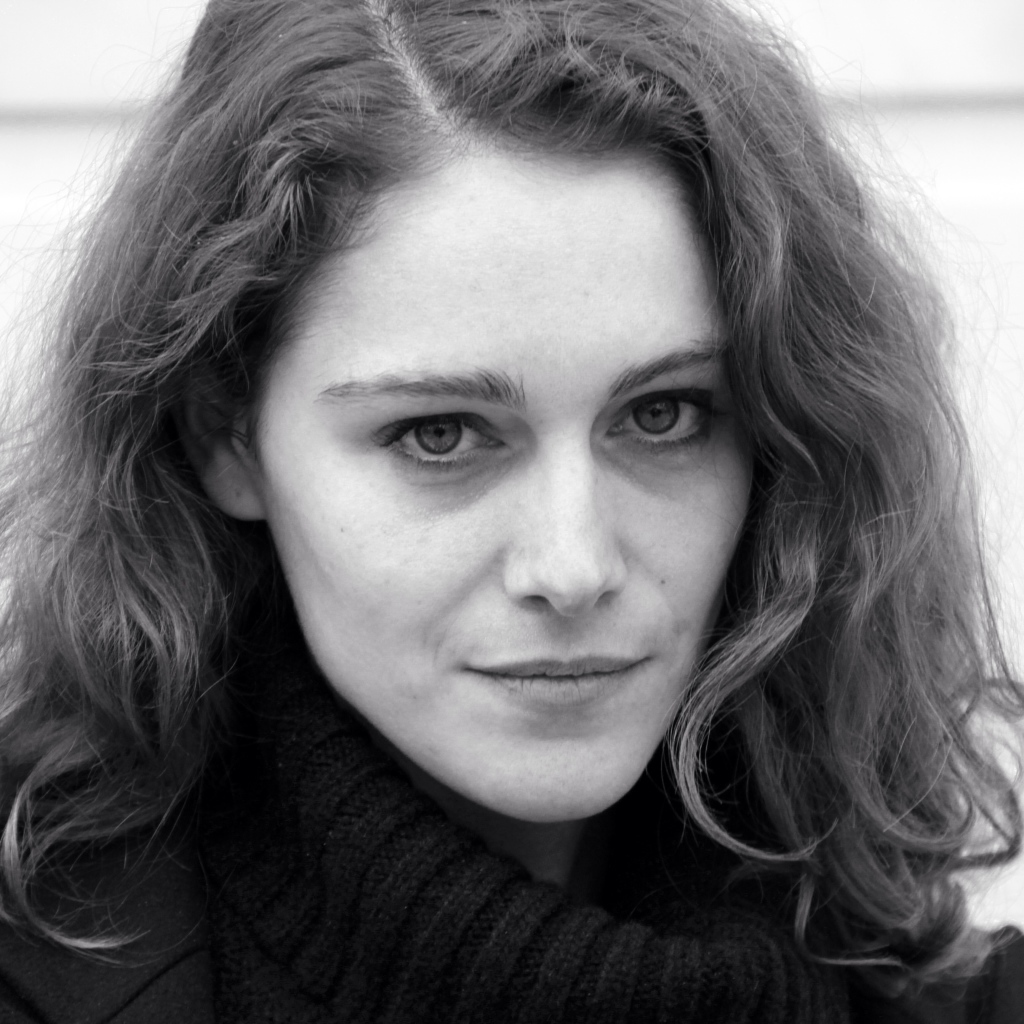 Греческая актриса Ариана Лабед черно белое фото