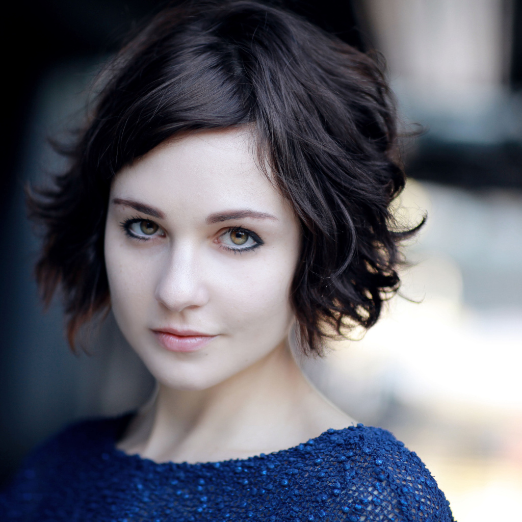 Актриса Таппенс Мидлтон с короткой стрижкой 