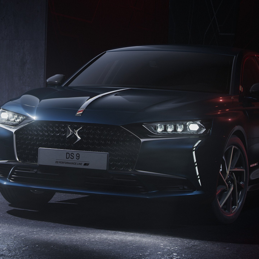 Автомобиль DS 9 Performance Line 2020 года