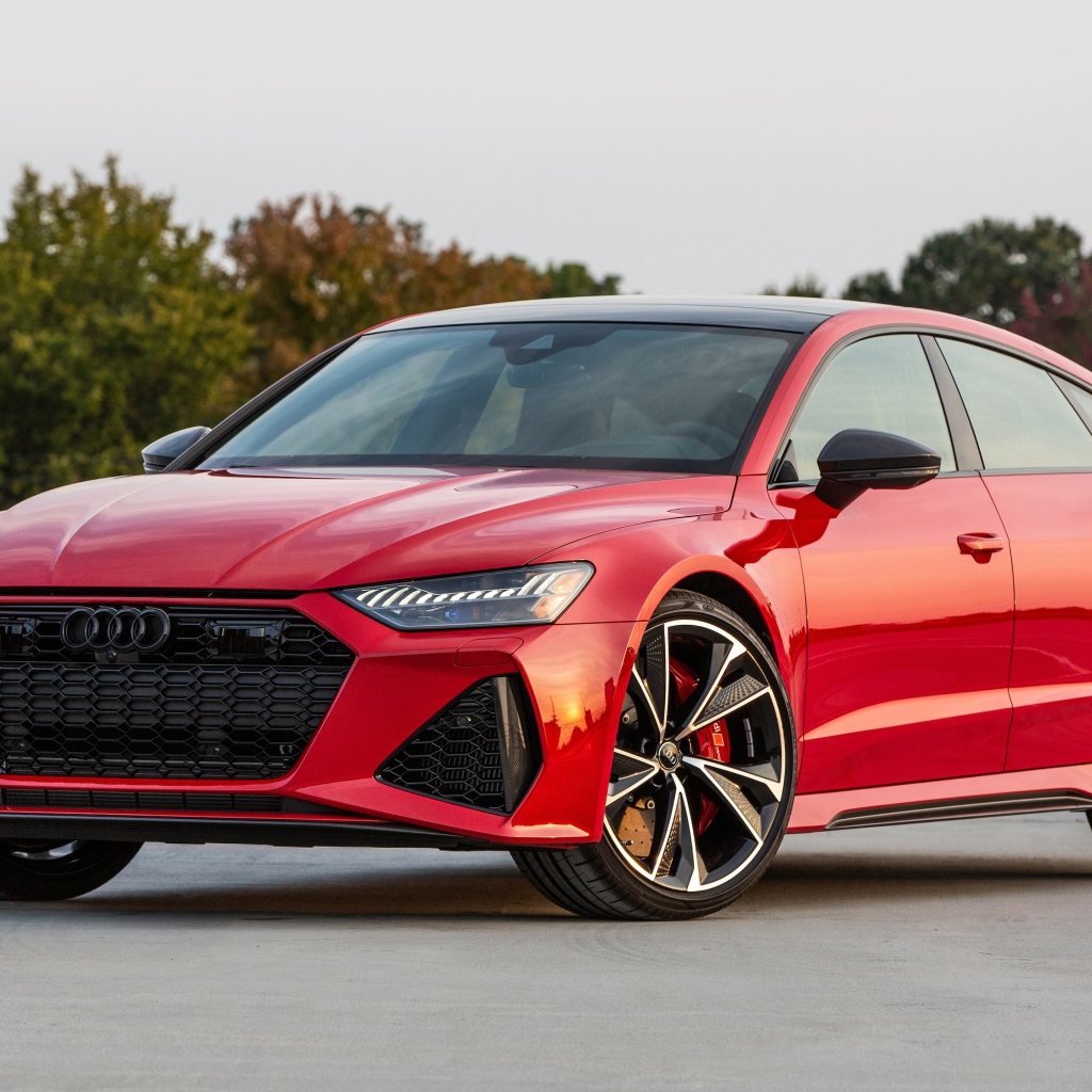 Красный автомобиль  Audi RS 7 Sportback, 2021 года 