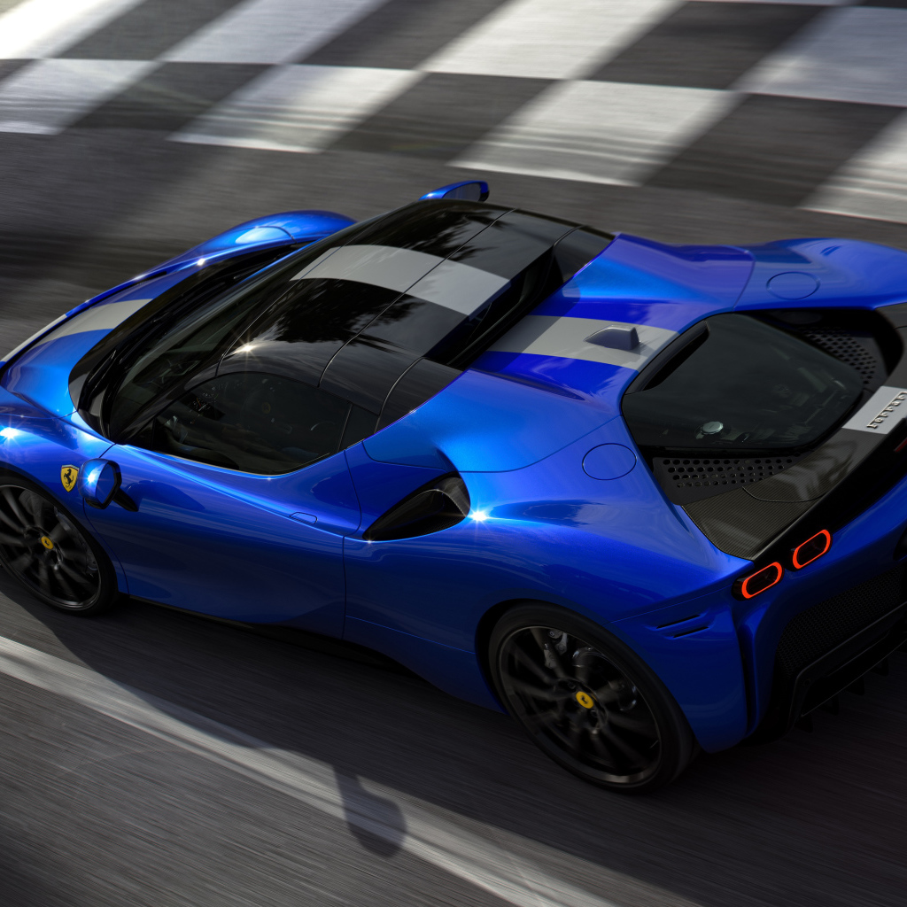 Автомобиль  Ferrari SF90 Spider Assetto Fiorano 2021 года вид сверху