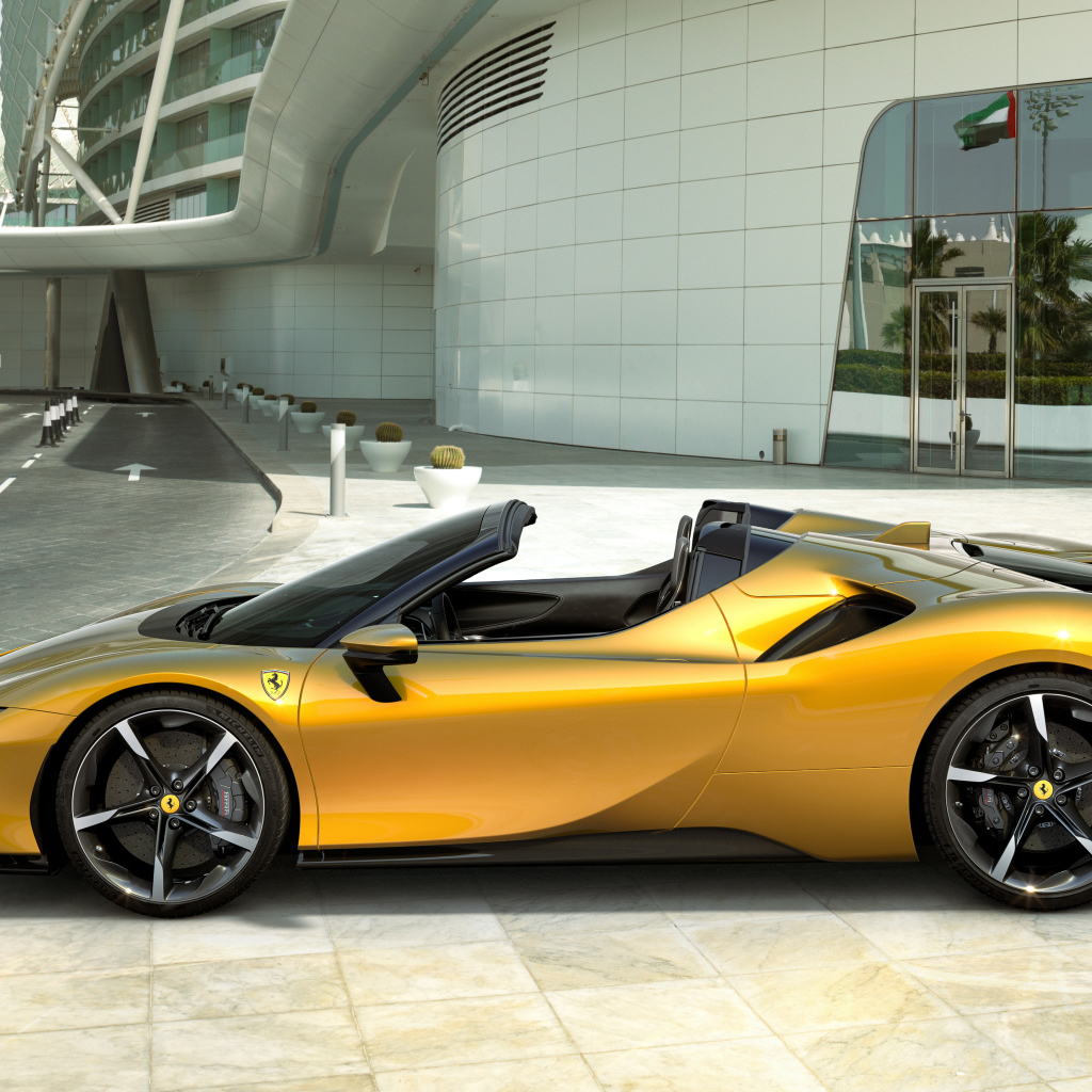 Автомобиль кабриолет Ferrari SF90 Spider 2021 года вид сбоку