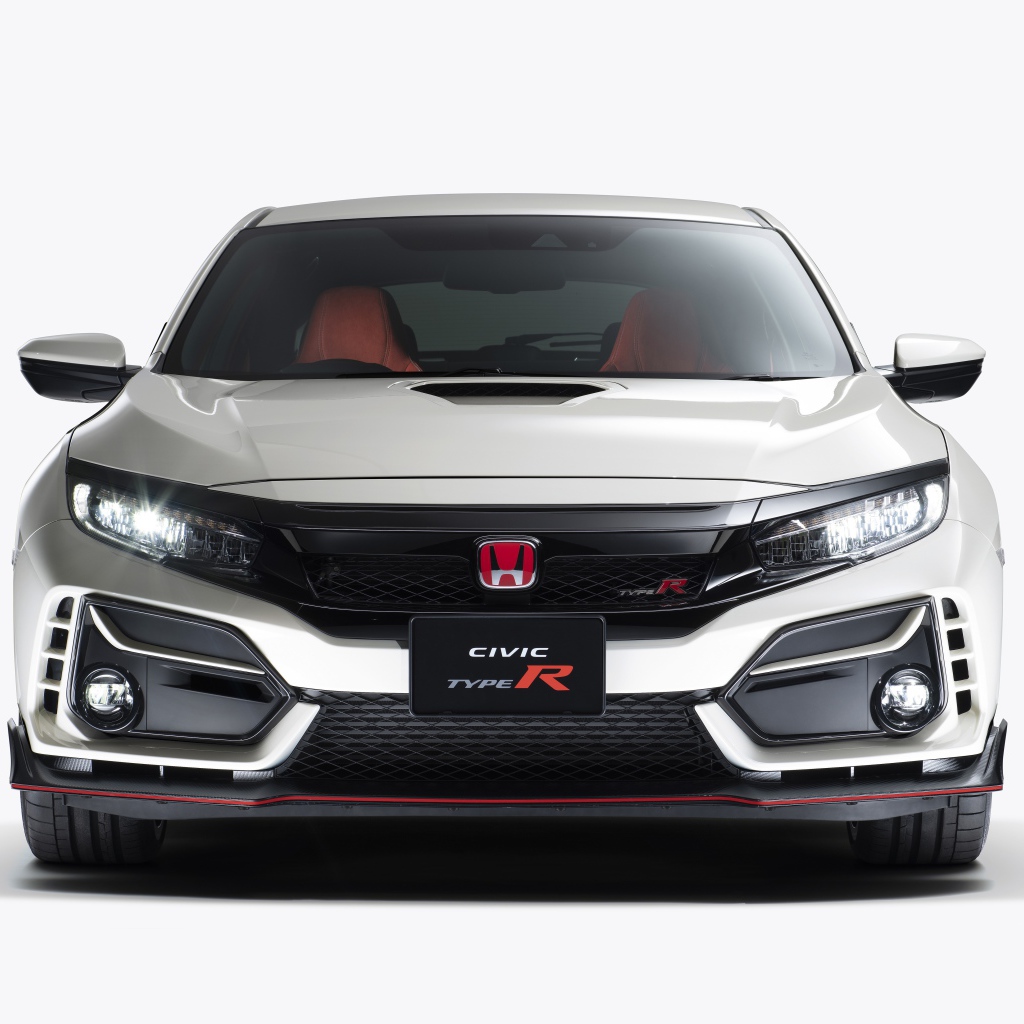 Автомобиль Honda Civic Type R 2020 года вид спереди