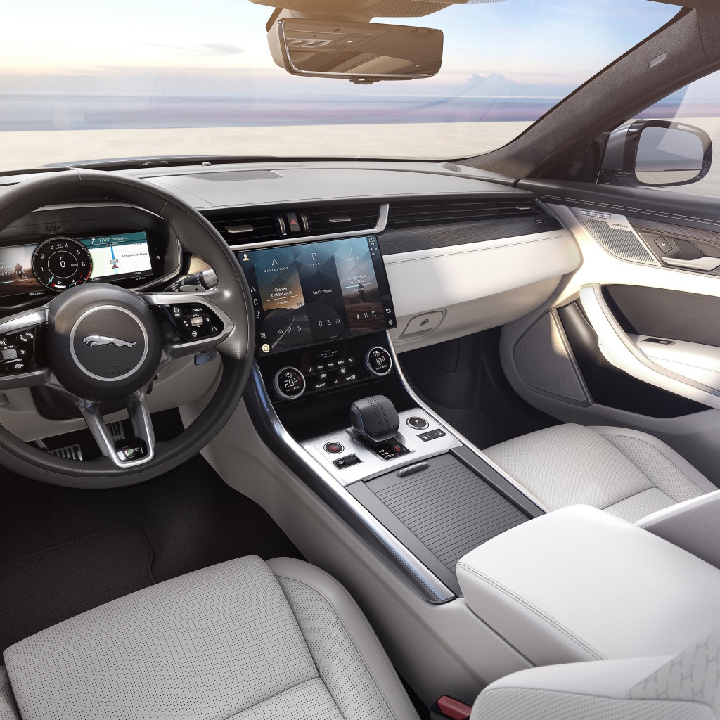 Салон автомобиля Jaguar XF P300 AWD R-Dynamic 2020 года 