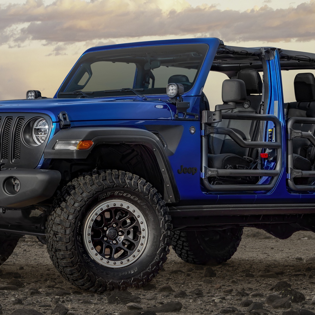 Синий  Jeep Wrangler Unlimited, 2020 года 