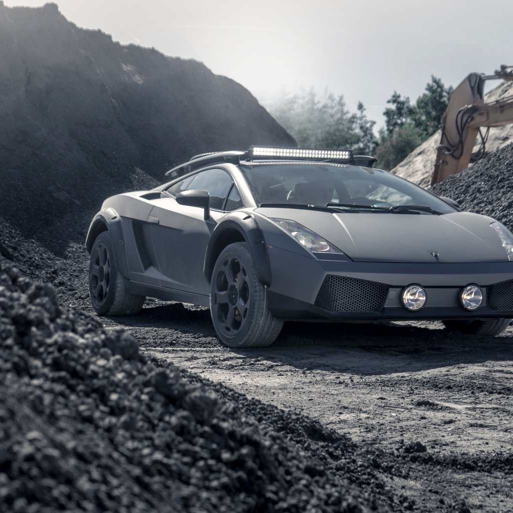 Автомобиль Lamborghini Gallardo Offroad 2019 года в карьере