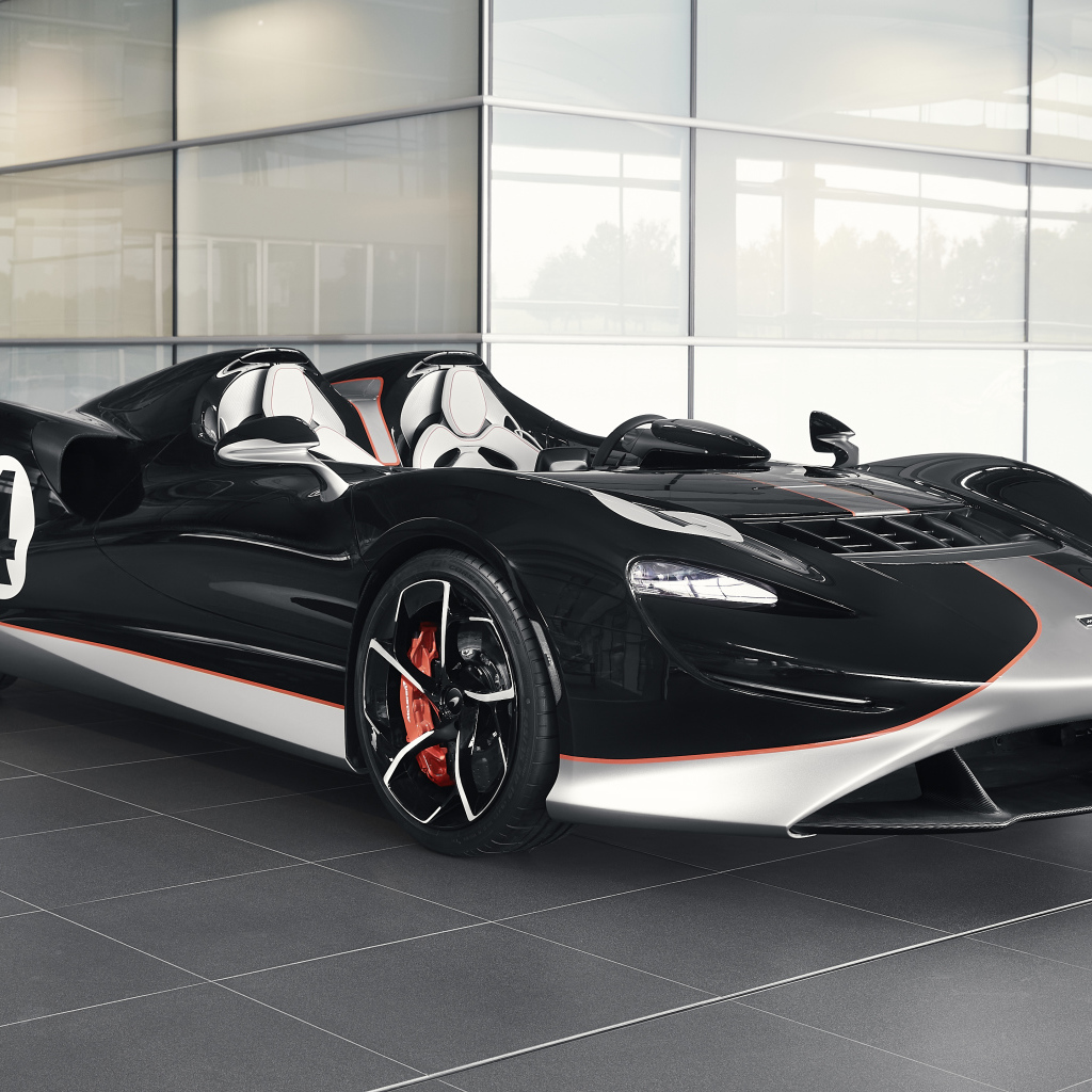 Гоночный автомобиль McLaren MSO Elva M1A Theme 2020 года