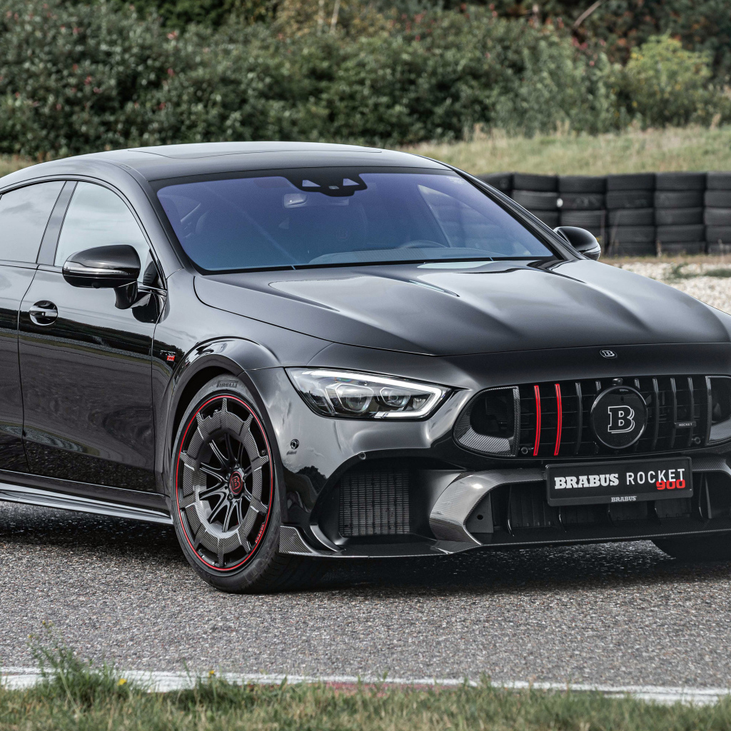 Черный дорогой автомобиль Brabus Rocket 900 One Of Ten Mercedes-AMG GT 63 S 4MATIC+