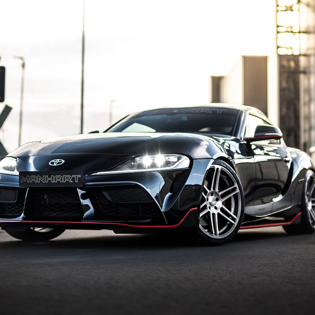 Черный автомобиль Manhart Supra GR 450 2020  года в городе 