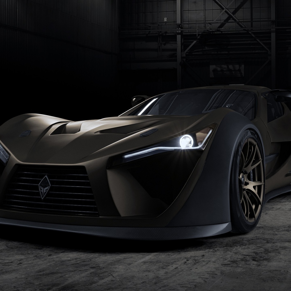 Дорогой автомобиль Felino CB7R с включенными фарами