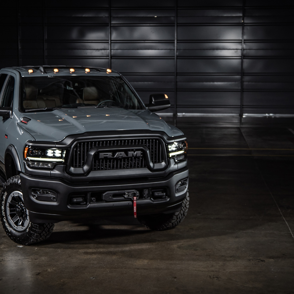 Большой пикап Ram 2500 Power Wagon 75th, 2021 года