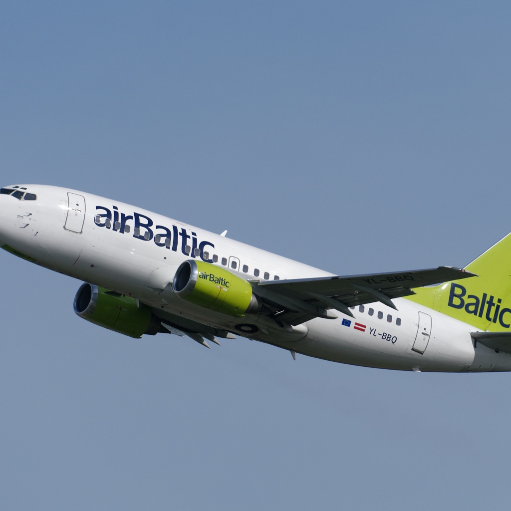 Пассажирский самолет Boeing YL-BBQ авиакомпании Air Baltic