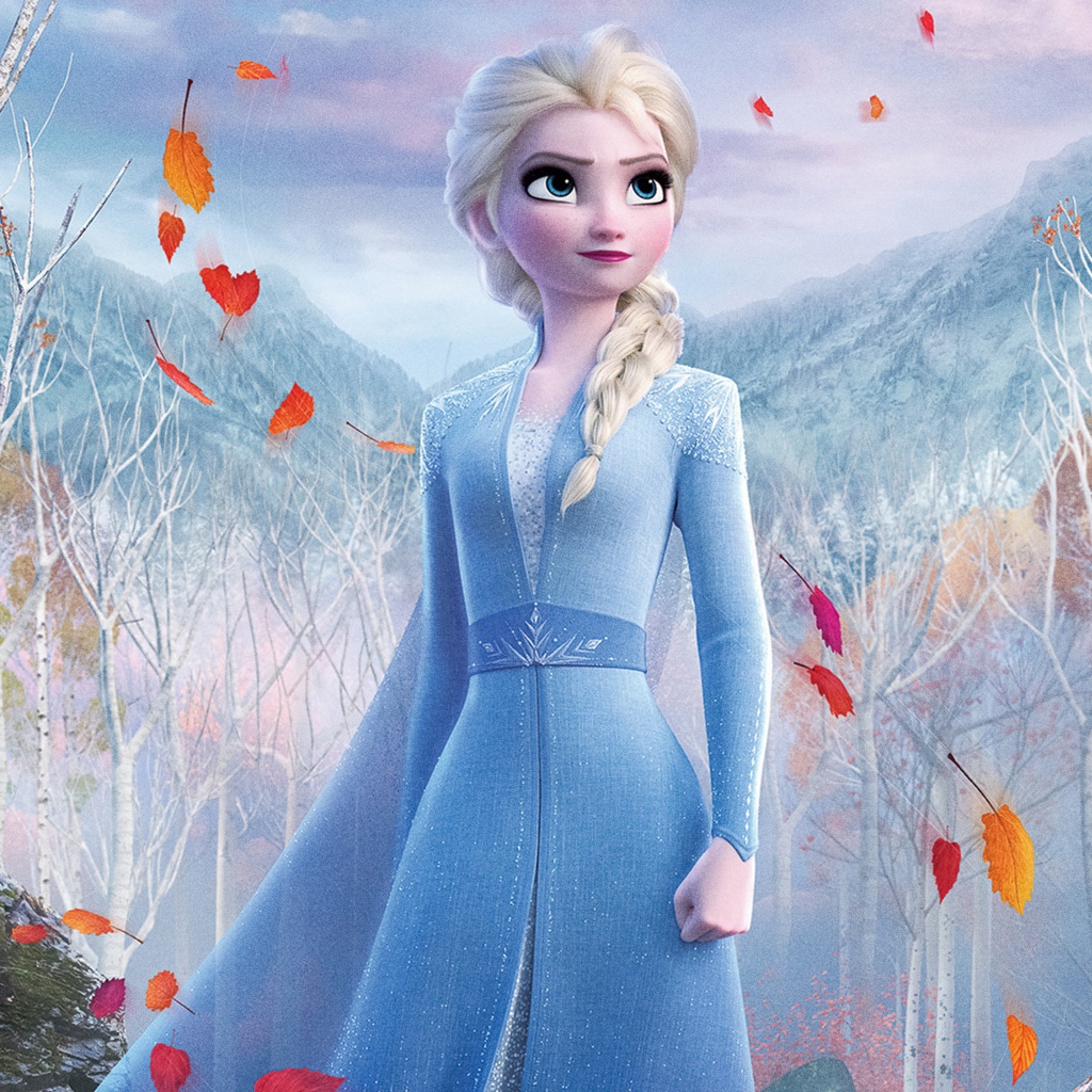 Красивая голубоглазая Эльза в лесу мультфильм Холодное сердце 2